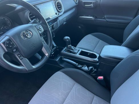 Used 2023 Toyota Tacoma TRD Off-Road AWD/4WD image 11