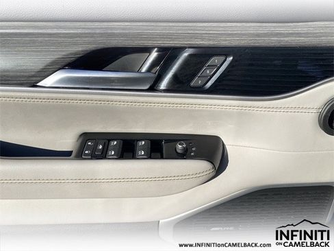 Used 2023 Jeep Wagoneer L Series II image 22