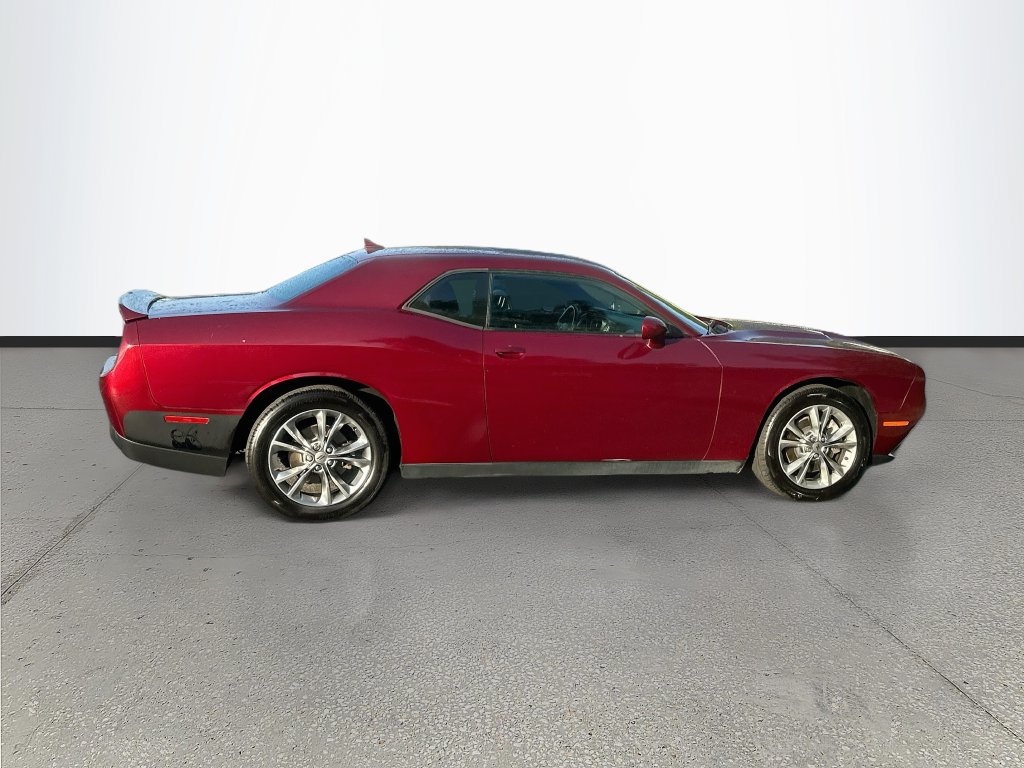 Used 2021 Dodge Challenger SXT w/ Driver Convenience Group AWD/4WD image 8