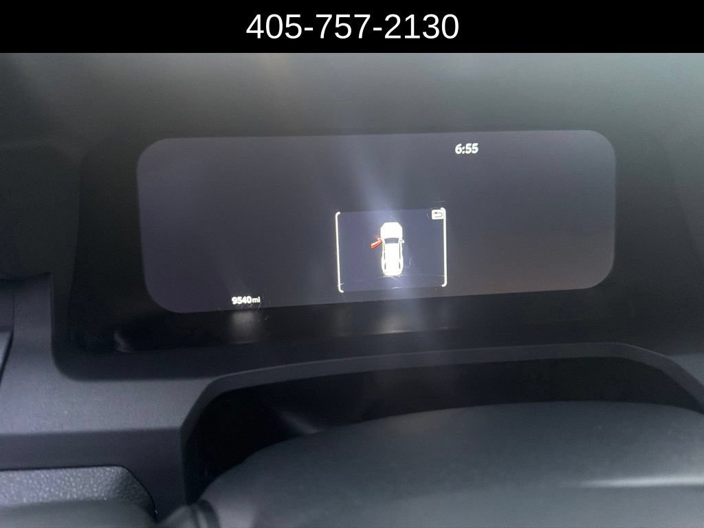 Used 2025 Toyota 4Runner Trailhunter AWD/4WD image 5