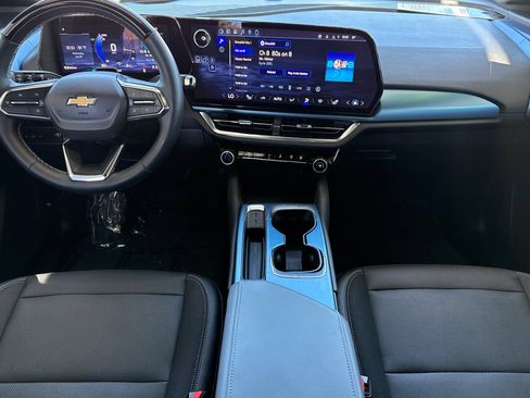 Used 2024 Chevrolet Equinox EV LT w/ Active Safety Package 3 FWD image 21