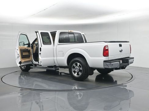 Used 2013 Ford F250 Lariat w/ Chrome Pkg image 34