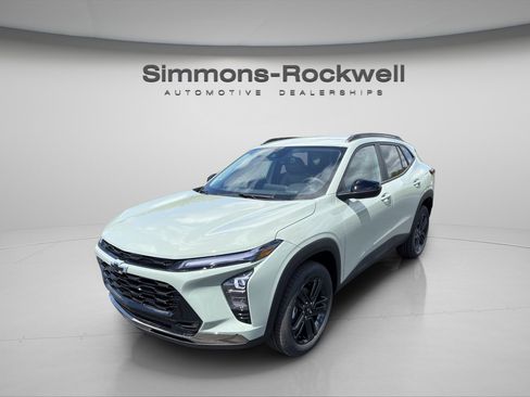 New 2026 Chevrolet Trax ACTIV w/ Driver Confidence Package FWD image 1