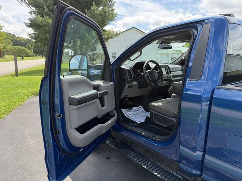 Used 2022 Ford F350 XLT w/ XLT Value Package AWD/4WD image 21