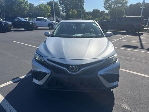 Used 2023 Toyota Camry SE w/ Convenience Package FWD image 10