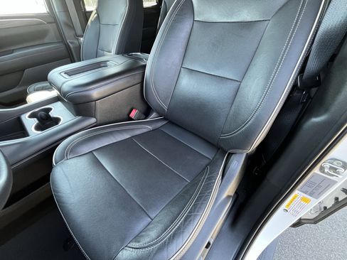 Used 2021 GMC Yukon SLT w/ SLT Luxury Plus Package RWD image 17