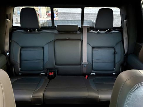 Used 2020 GMC Sierra 3500 Denali w/ Denali Ultimate Package image 22