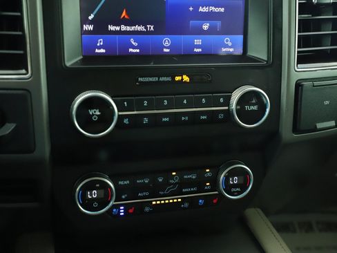 Used 2021 Ford Expedition XLT RWD image 19