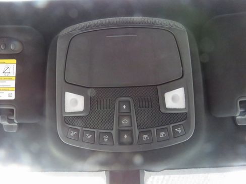 Used 2017 Lincoln MKC Reserve w/ Lincoln MKC Climate Package image 27