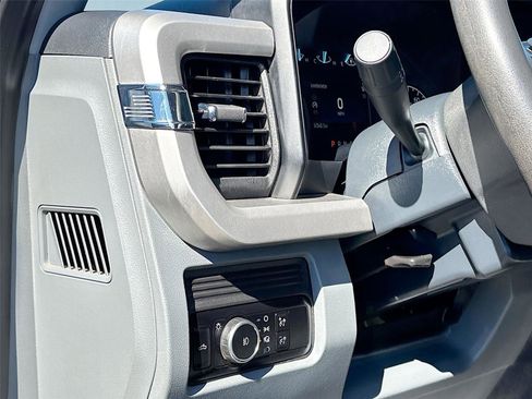 Used 2023 Ford F250 XL w/ FX4 Off-Road Package image 11