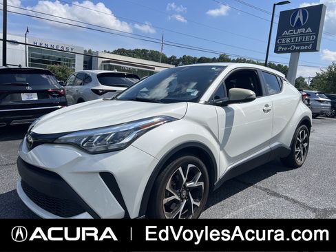 Used 2021 Toyota C-HR XLE FWD image 1