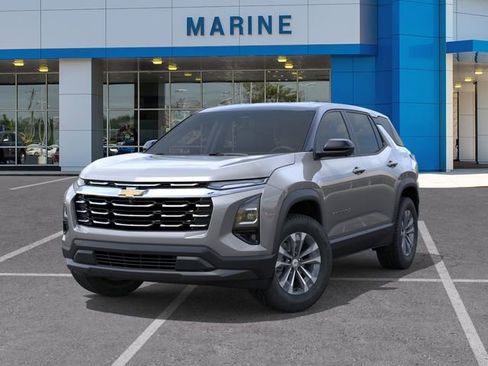 New 2026 Chevrolet Equinox LT FWD image 6