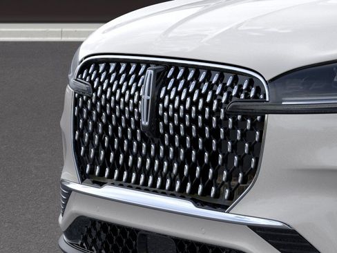 New 2025 Lincoln Aviator Reserve w/ Illumination Package image 17