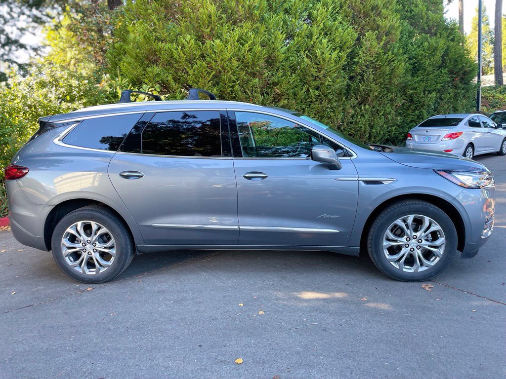 Used 2021 Buick Enclave Avenir w/ Avenir Technology Package AWD/4WD image 3