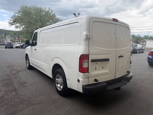 Used 2016 Nissan NV 2500 SV w/ Technology Package RWD image 4