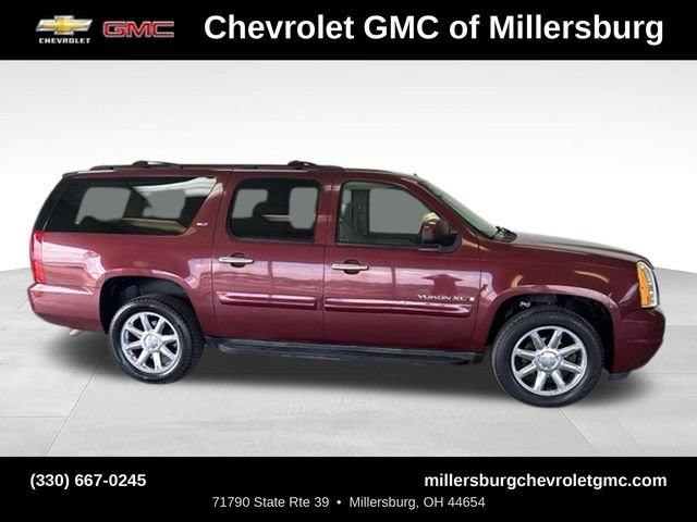 Used 2008 GMC Yukon XL SLT w/ SLT Preferred Equipment Group AWD/4WD image 2