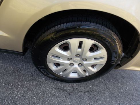 Used 2014 Dodge Grand Caravan American Value Package image 22