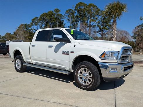 Used 2017 RAM 2500 Laramie image 2