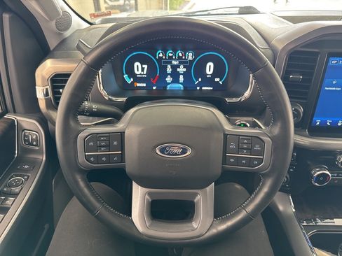 Used 2023 Ford F150 Lariat w/ Trailer Tow Package image 18