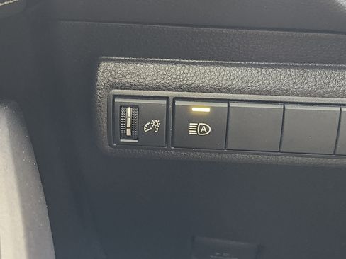 Used 2025 Toyota Corolla Hatchback image 23