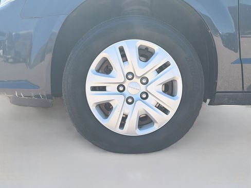 Used 2014 Dodge Grand Caravan SE w/ Quick Order Package 29E SE FWD image 11