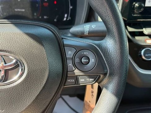 Used 2026 Toyota Corolla LE FWD image 19