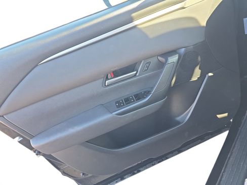 Used 2024 MAZDA CX-50 AWD 2.5 S w/ Preferred Package image 17