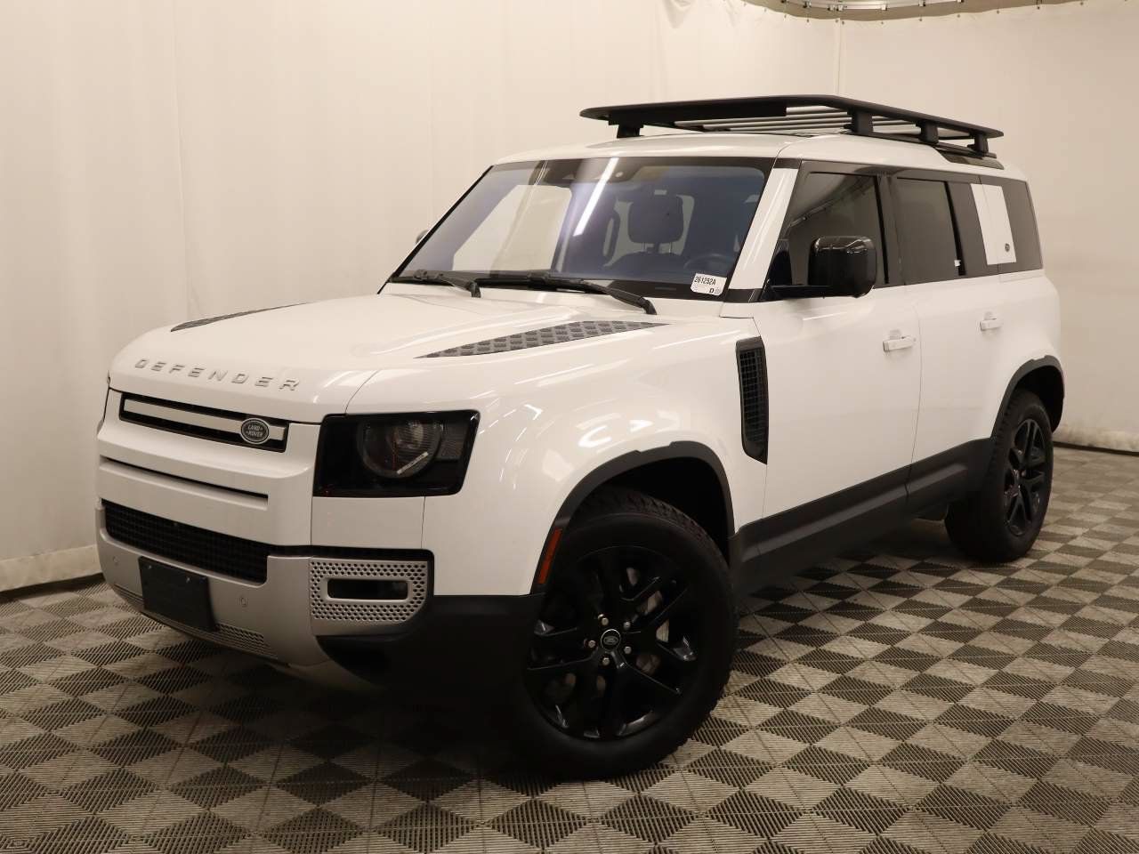 Used 2020 Land Rover Defender 110 HSE AWD/4WD image 1