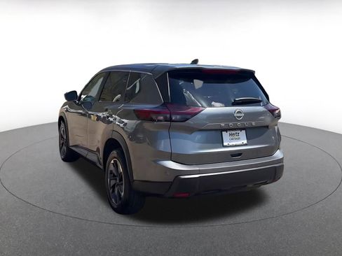 Used 2025 Nissan Rogue SV FWD image 11