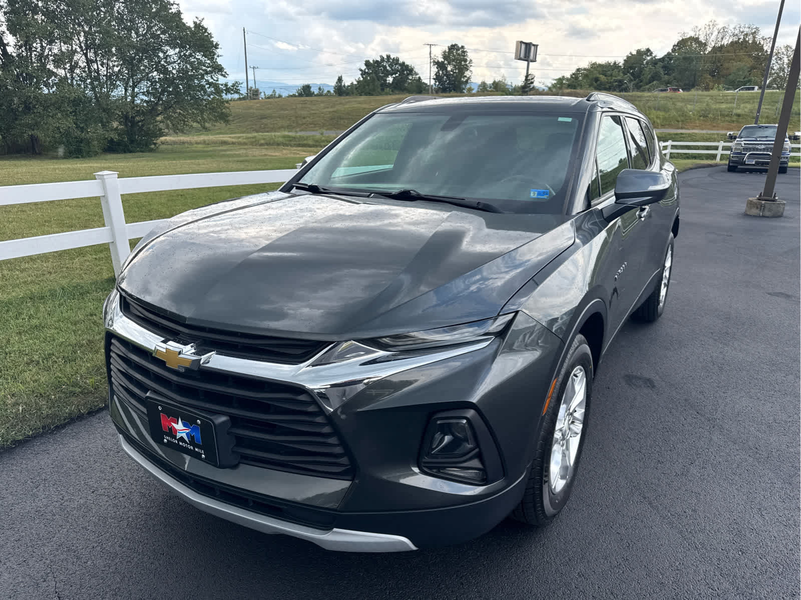 Used 2019 Chevrolet Blazer LT AWD/4WD image 2