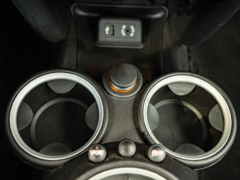 Used 2014 MINI Cooper S FWD image 32