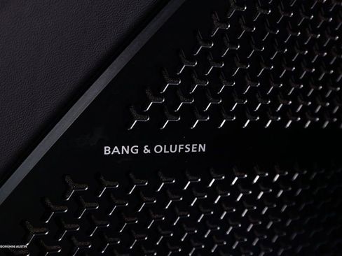 Used 2025 Lamborghini Urus SE image 25