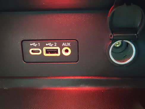 Used 2021 Nissan Sentra SR FWD image 22