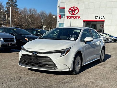 New 2026 Toyota Corolla XLE image 3