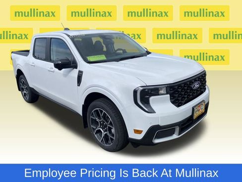 New 2026 Ford Maverick Lariat AWD/4WD image 1