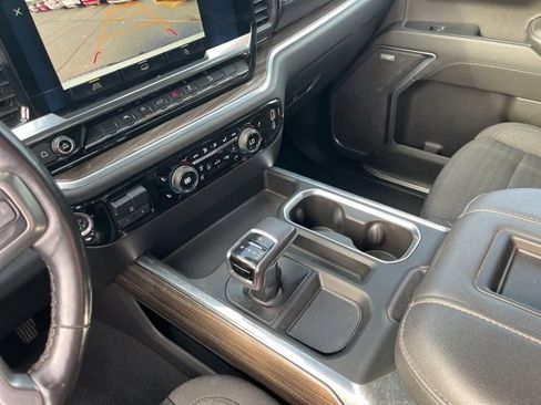 Used 2022 Chevrolet Silverado 1500 LT Trail Boss w/ Convenience Package II image 28