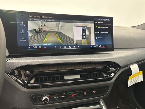 Used 2025 BMW 330i xDrive Sedan w/ Convenience Package image 30