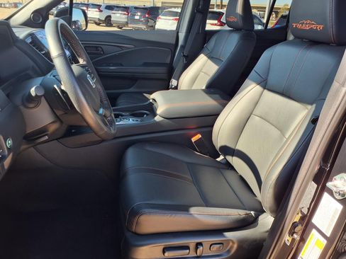 Used 2025 Honda Ridgeline TrailSport+ image 25