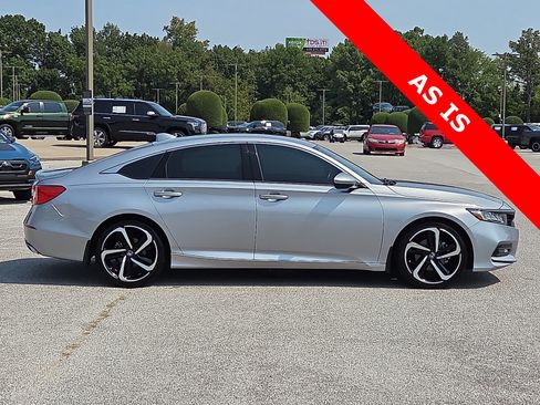 Used 2018 Honda Accord Sport image 6
