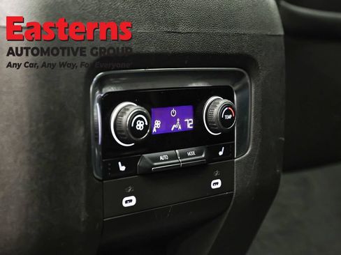 Used 2022 Chevrolet Tahoe LT w/ Luxury Package AWD/4WD image 25