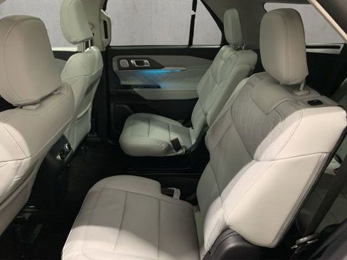 New 2026 Ford Explorer Platinum w/ LUX Leather Package AWD/4WD image 20