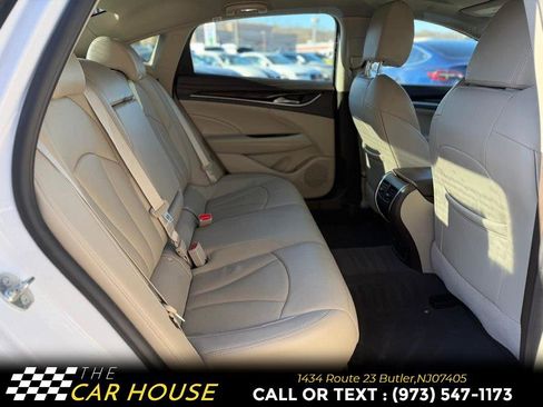 Used 2017 Buick LaCrosse Premium image 19