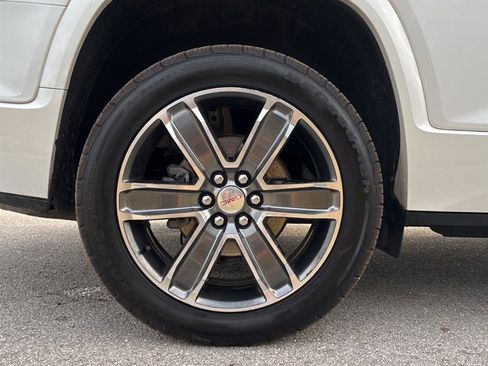 Used 2018 GMC Acadia Denali w/ Technology Package image 11