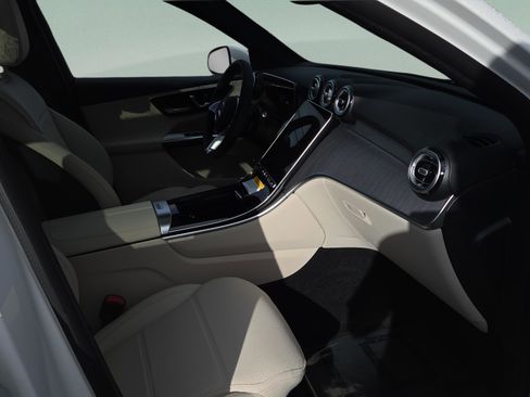 New 2026 Mercedes-Benz GLC 300 GLC 300 image 21