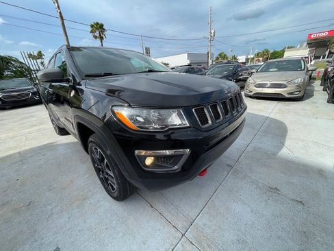 Used 2019 Jeep Compass Trailhawk w/ Cold Weather Group AWD/4WD image 15