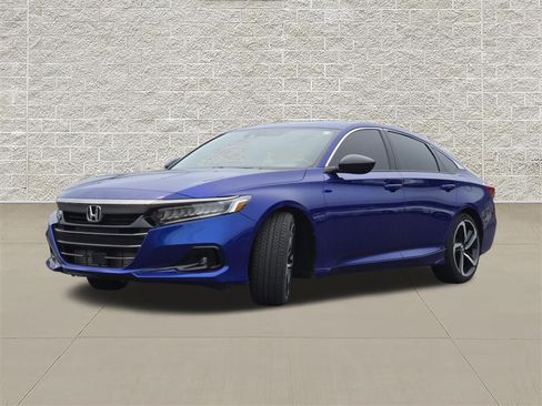 Used 2022 Honda Accord Sport image 3