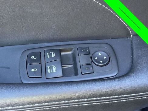 Used 2022 Dodge Challenger R/T w/ Plus Package image 10