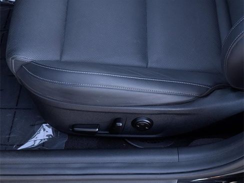 Used 2023 Kia Stinger GT-Line w/ Sun & Sound Package image 25