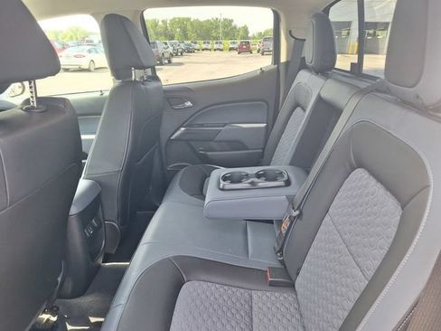 Used 2021 Chevrolet Colorado Z71 w/ Safety Package AWD/4WD image 12