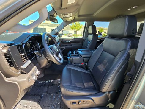Used 2025 GMC Sierra 1500 SLT image 20
